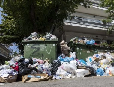Αποφορτίζεται από τα σκουπίδια η Αθήνα - Επιστρέφει στην κανονικότητα ο ΧΥΤΑ